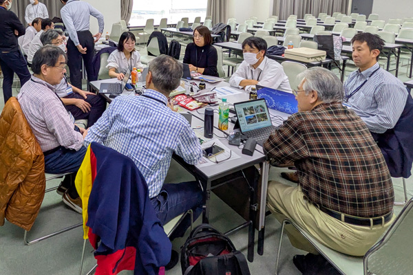 アドバンスドコースの様子（フィールドワーク）